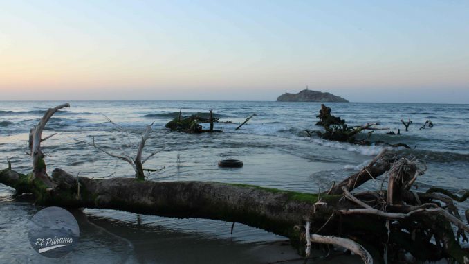 Playa-Los-Cocos