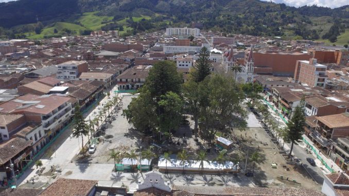 Parque-principalLa-Ceja