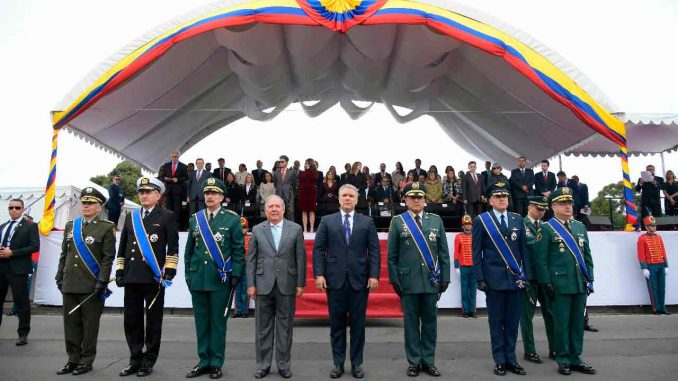 Condecoración-Fuerzas-Militares