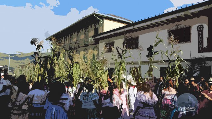 Desfile-de-los-30-peones
