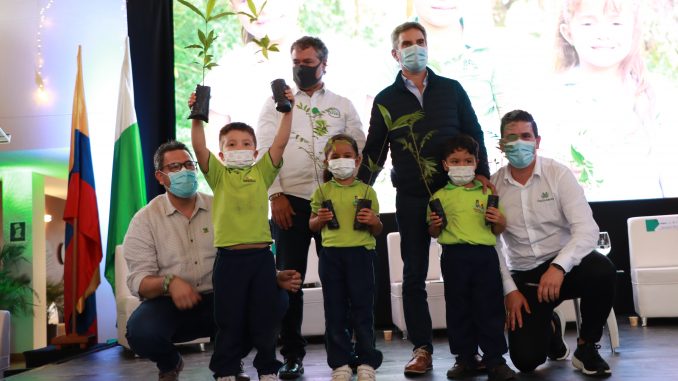 Firma de convenio Cornare, MinAmbiente y Masbosques