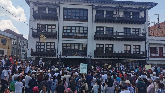 Protestas por Sitirio