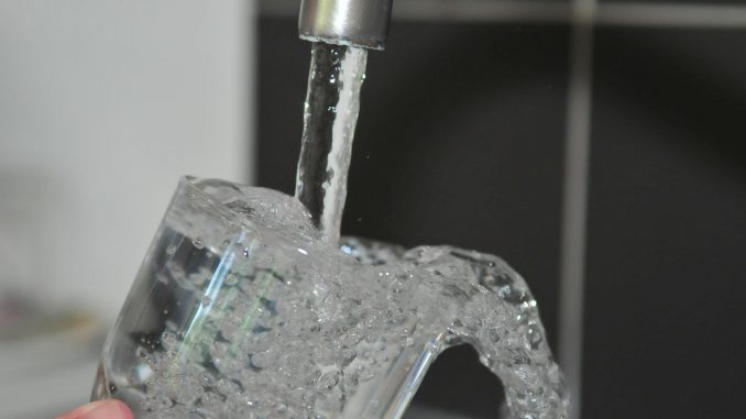 Agua del grifo