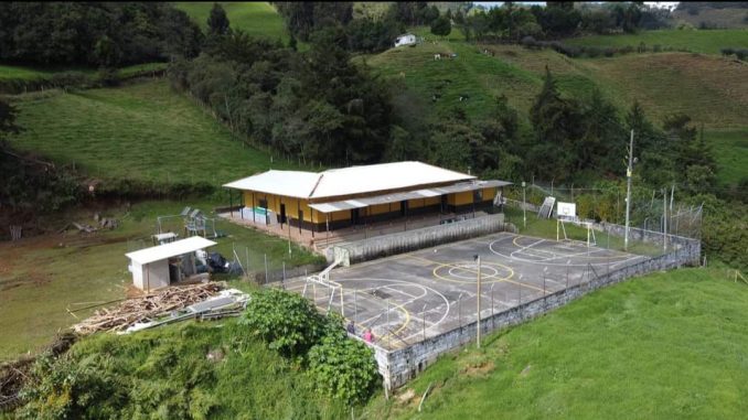 Escuela vereda El Guarango