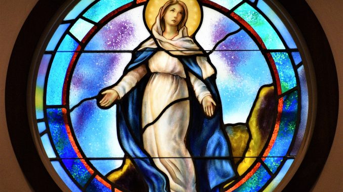 Vitral Virgen María