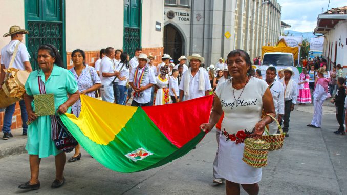 Mujeres-Indígenas