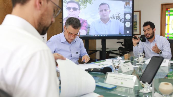 Gobernadores de Caldas y Antioquia