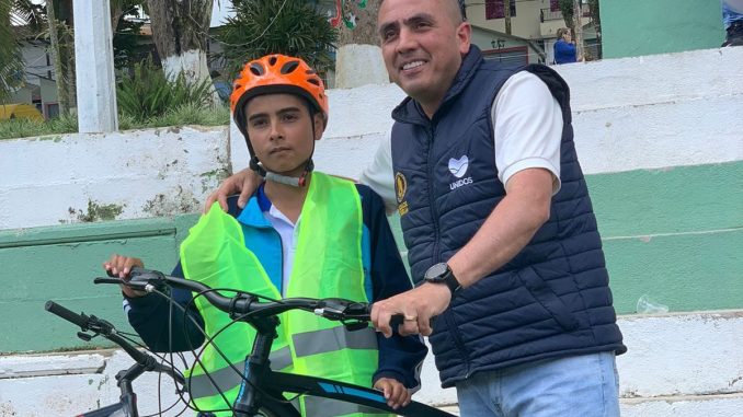 Entrega de bicilcetas Argelia