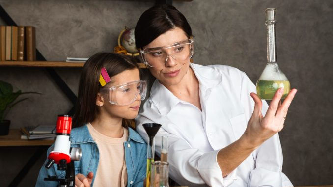 Día de la Mujer y la Niña en la Ciencia