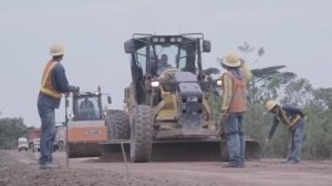 Gobernación de Antioquia abre licitación por más de $882 mil millones para pavimentar 634 kilómetros de vías